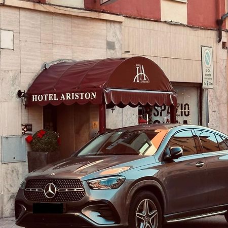Hotel Ariston Piombino Kültér fotó