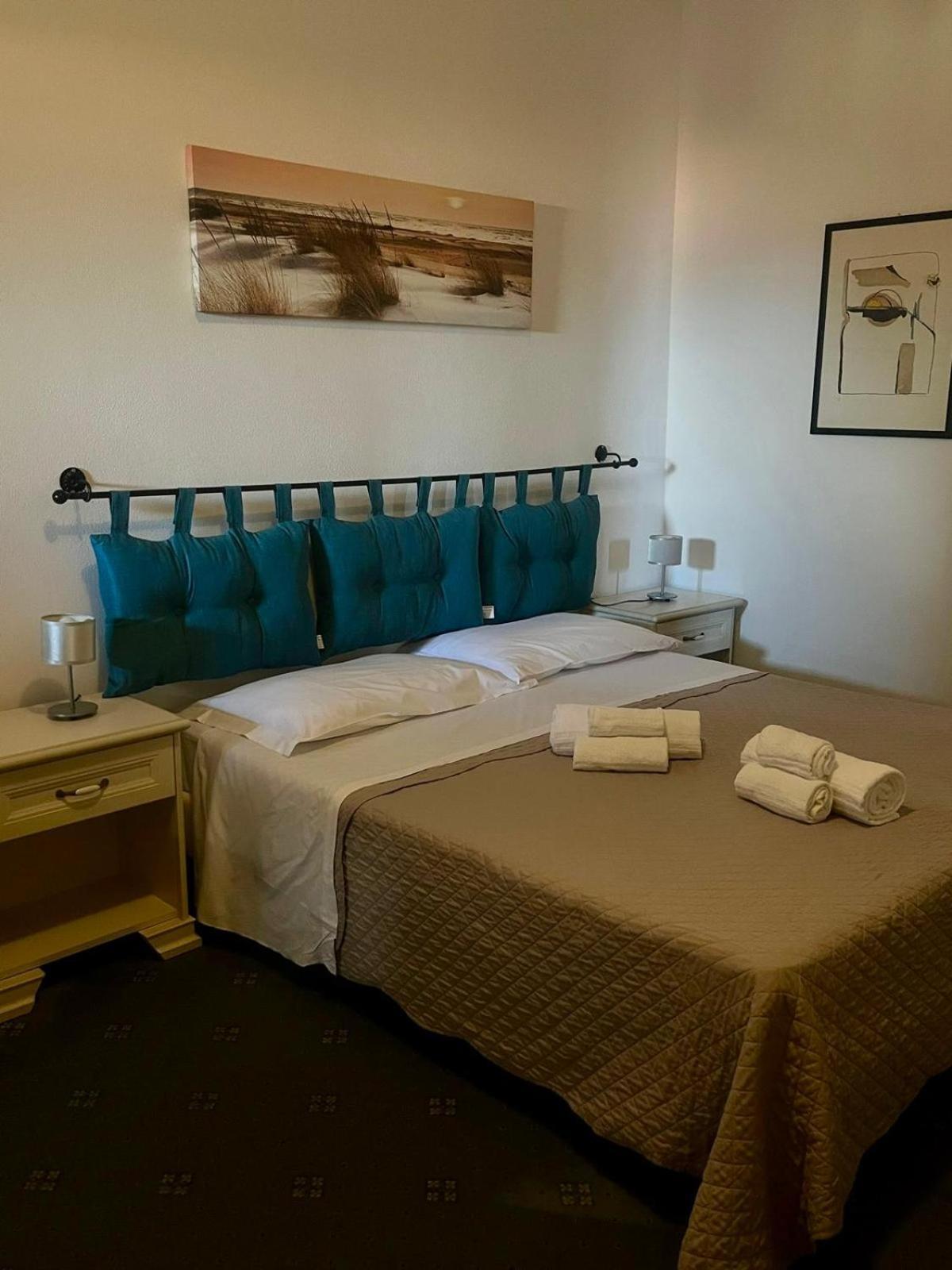 Hotel Ariston Piombino Kültér fotó