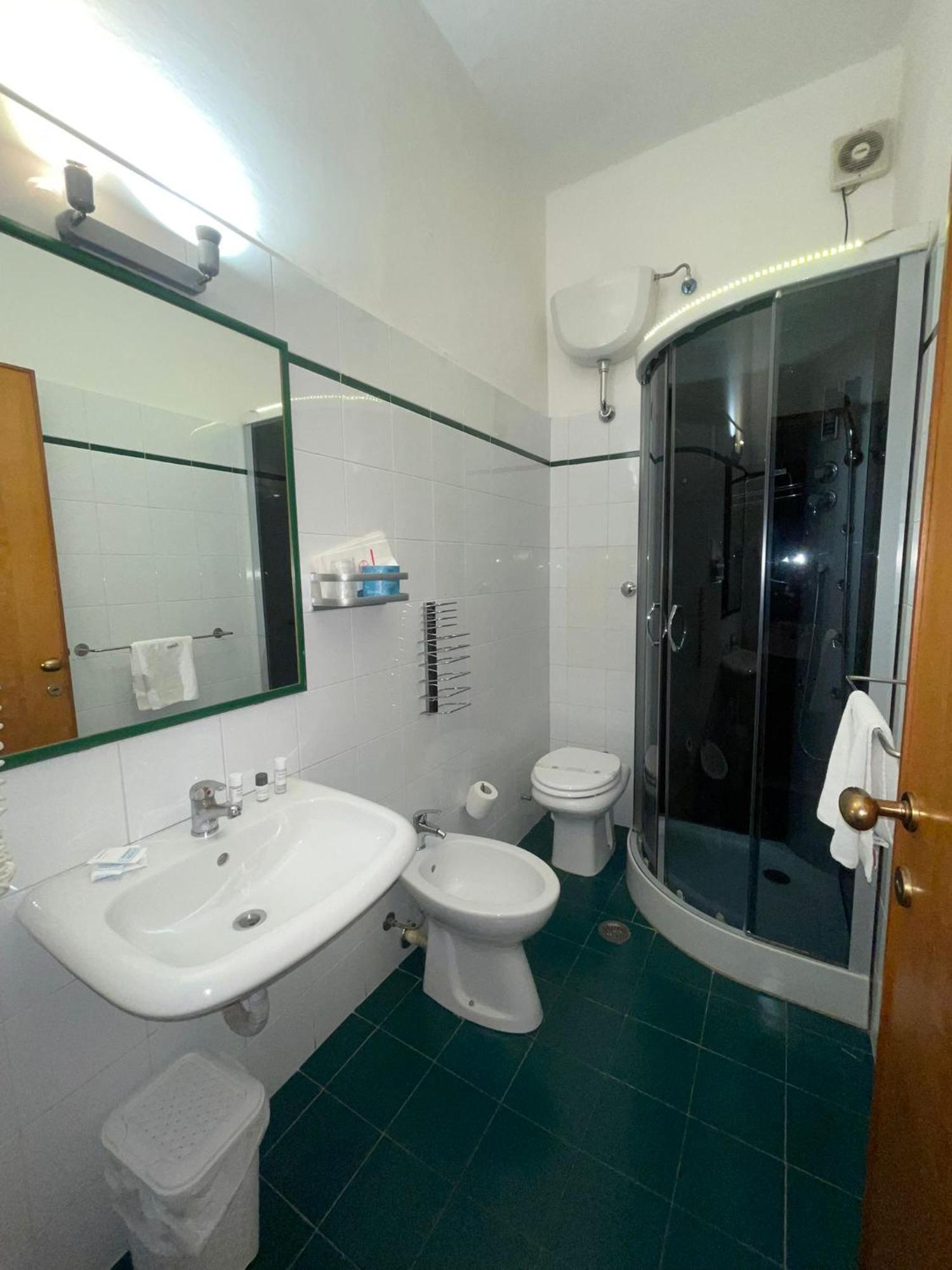 Hotel Ariston Piombino Kültér fotó