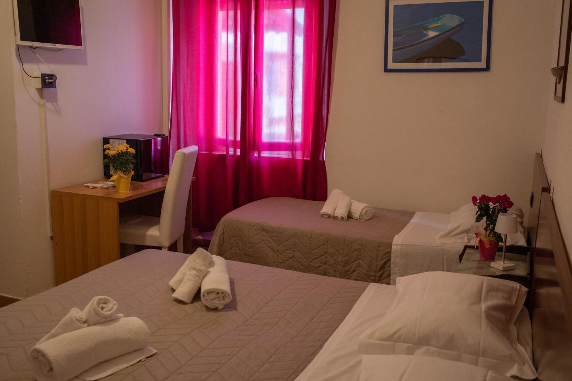 Hotel Ariston Piombino Kültér fotó