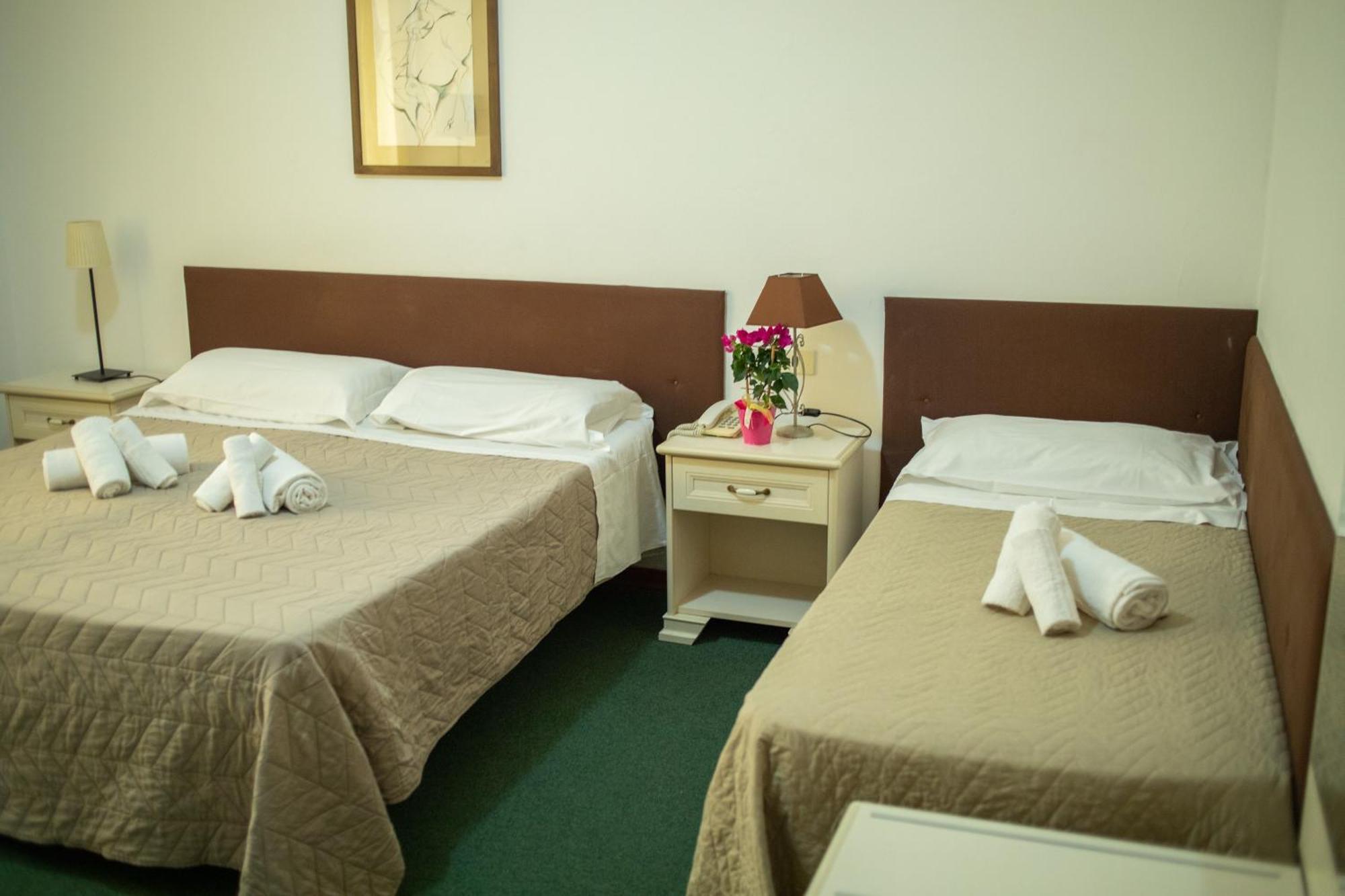 Hotel Ariston Piombino Kültér fotó