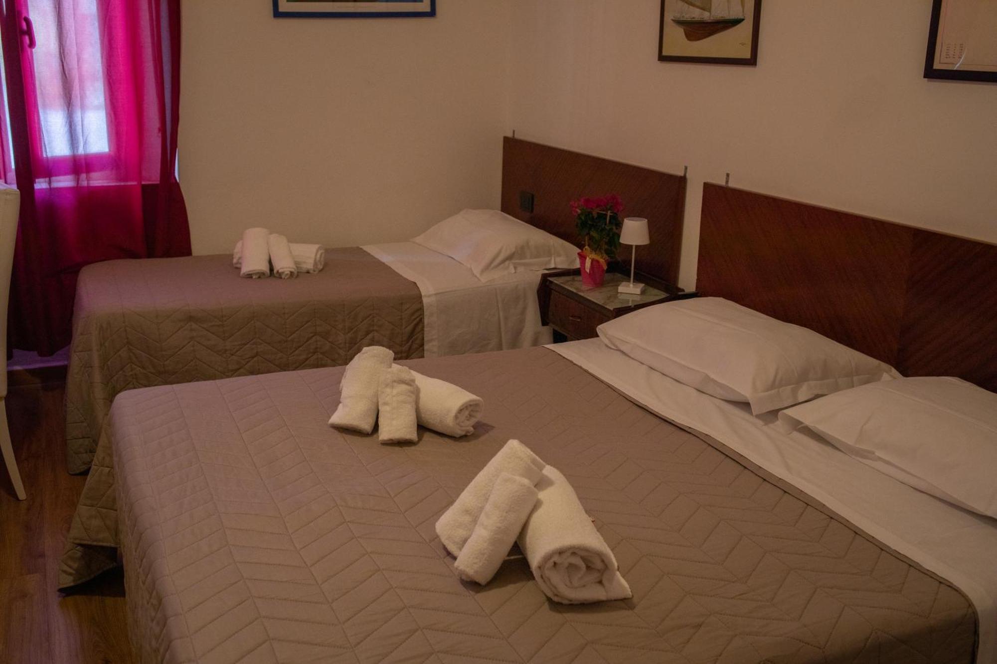 Hotel Ariston Piombino Kültér fotó