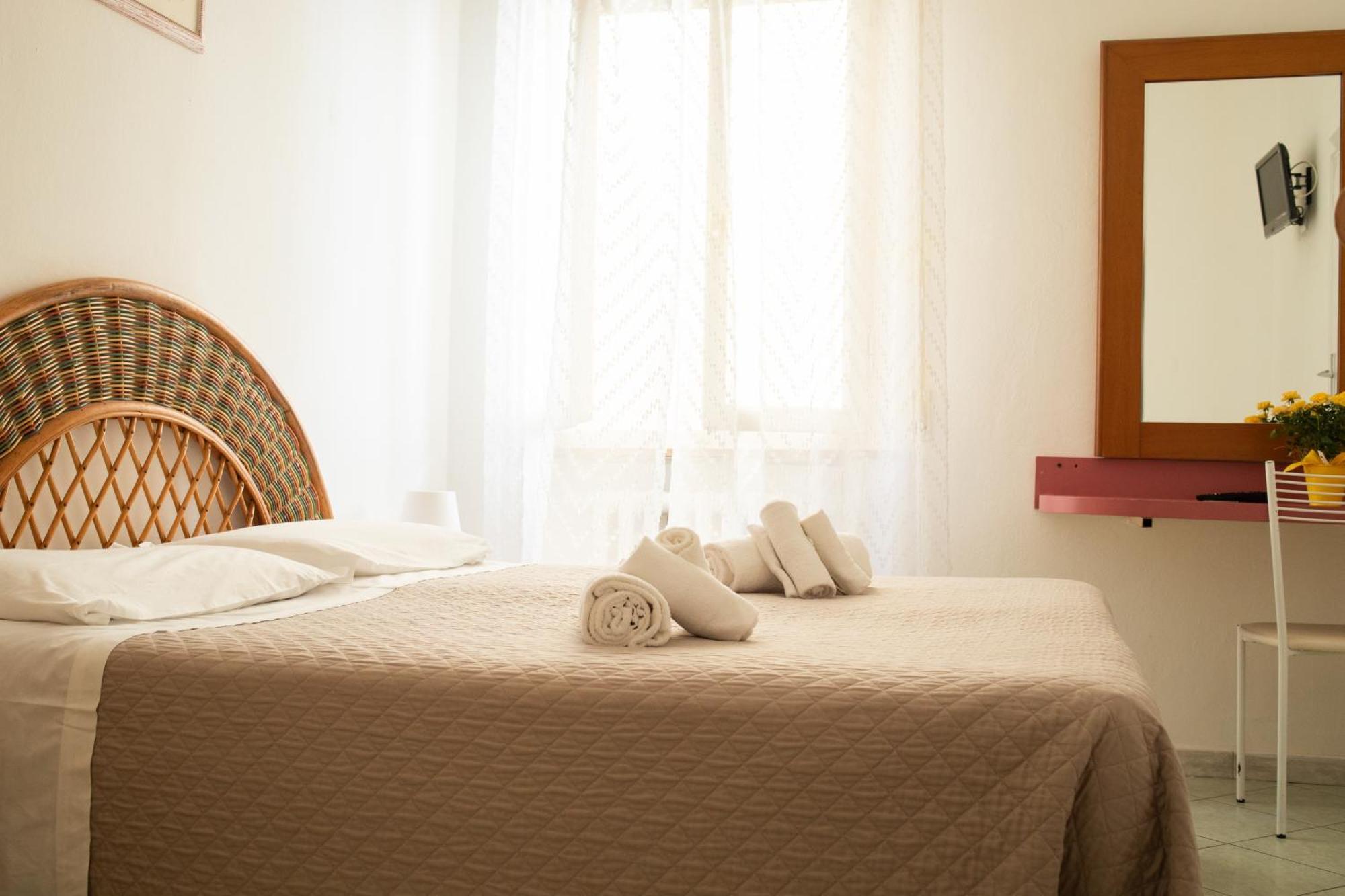 Hotel Ariston Piombino Kültér fotó