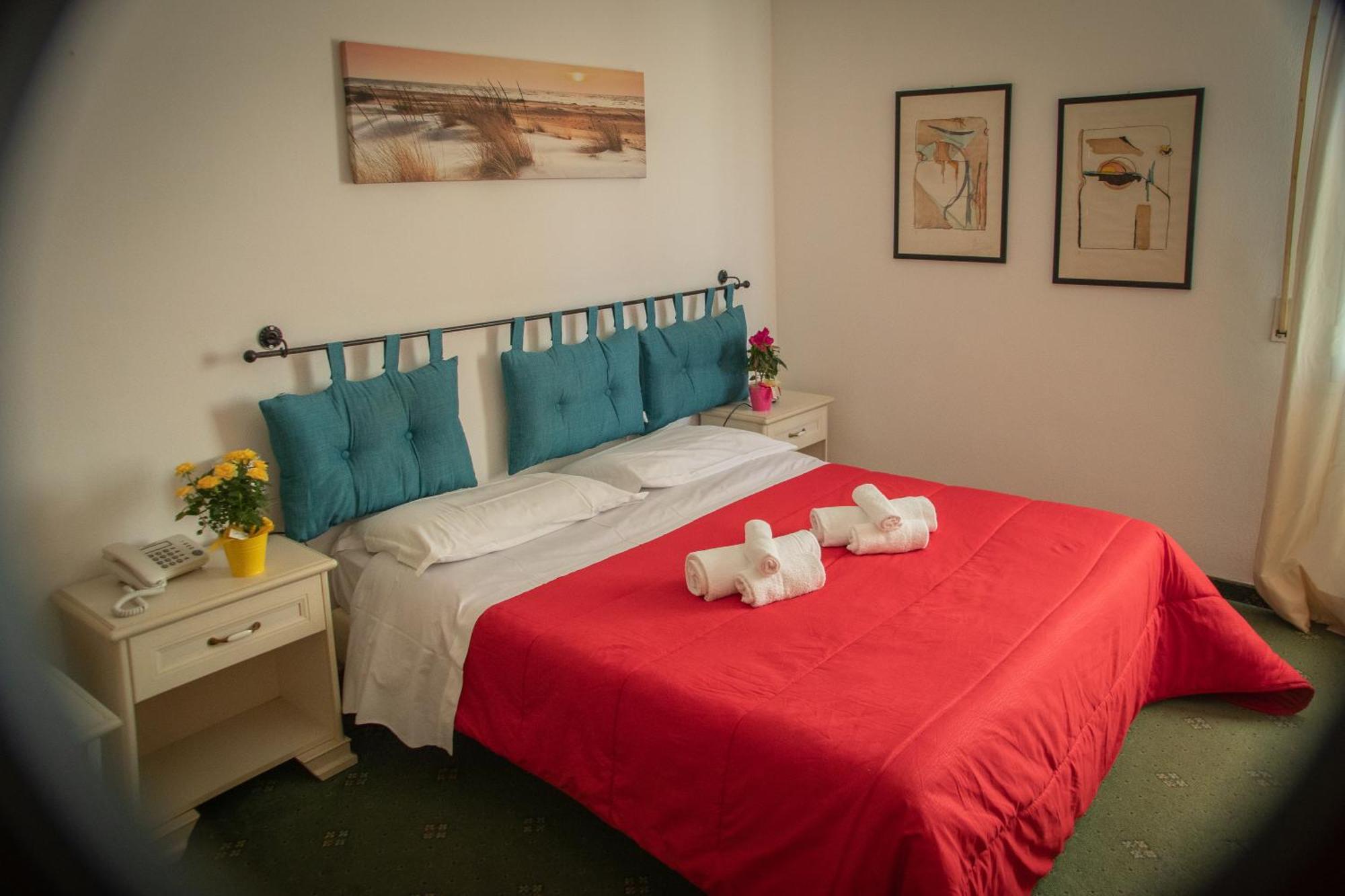 Hotel Ariston Piombino Kültér fotó