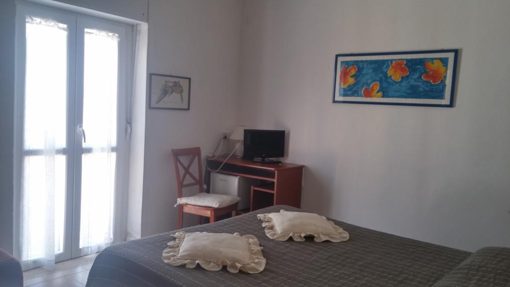 Hotel Ariston Piombino Kültér fotó