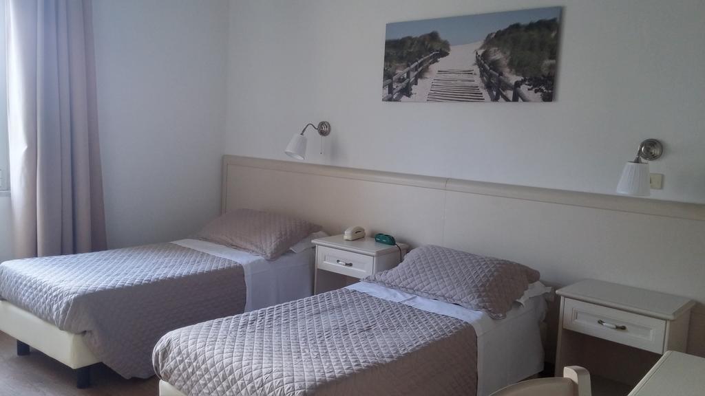 Hotel Ariston Piombino Kültér fotó