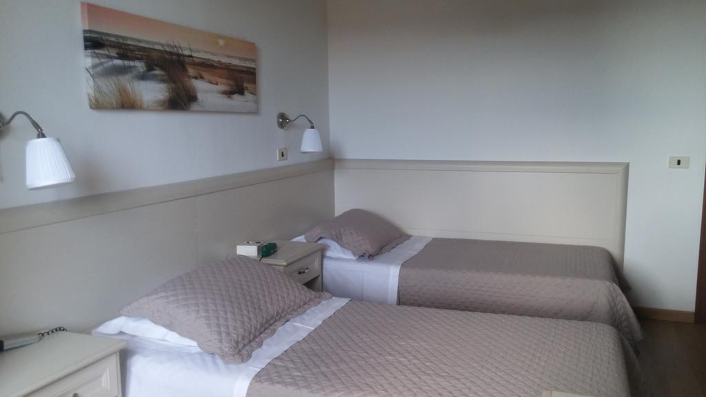 Hotel Ariston Piombino Kültér fotó